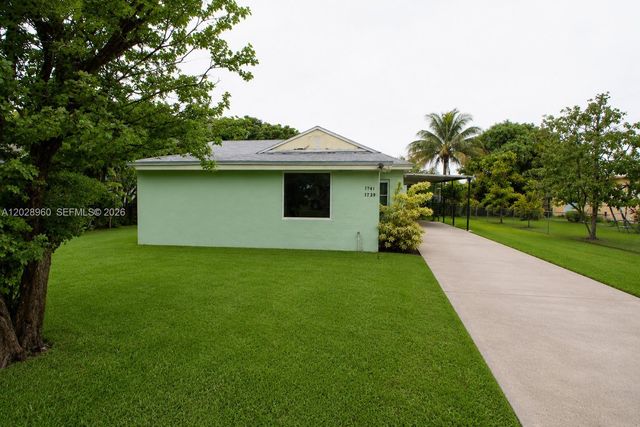 1741 NW 92nd St, Miami, FL 33147