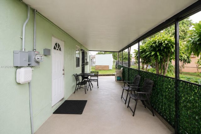 1741 NW 92nd St, Miami, FL 33147