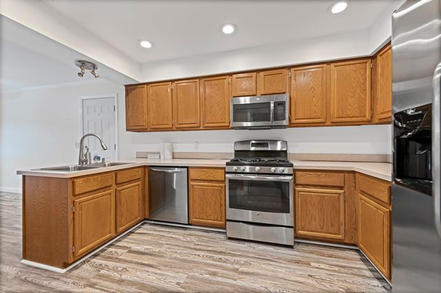 15601 Orchard Ridge Drive, Clinton Township, MI 48038