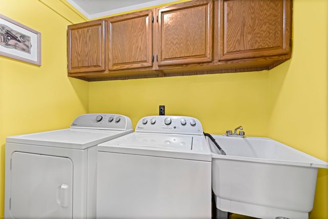 15601 Orchard Ridge Drive, Clinton Township, MI 48038