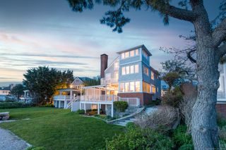 12 Water Street, Stonington, CT 06378