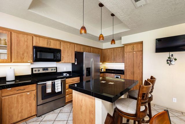 372 Muirfield Drive, Palm Desert, CA 92211