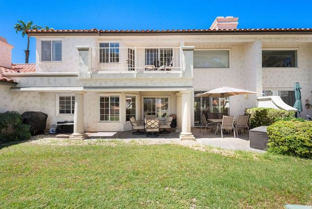 372 Muirfield Drive, Palm Desert, CA 92211