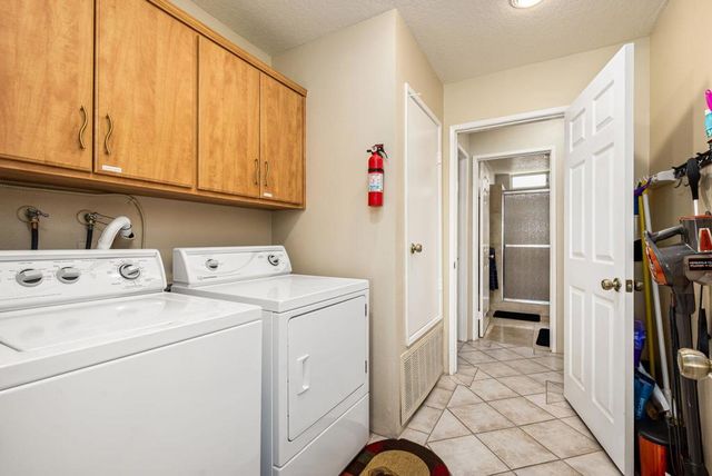 372 Muirfield Drive, Palm Desert, CA 92211