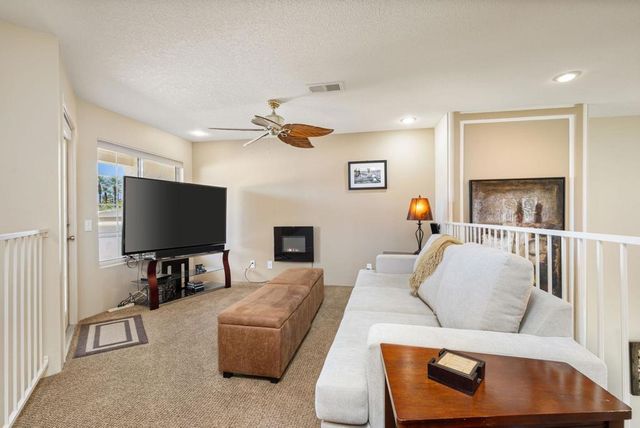 372 Muirfield Drive, Palm Desert, CA 92211