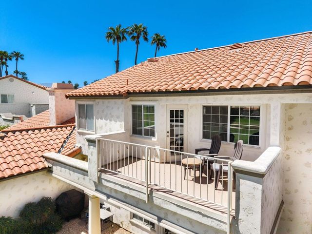 372 Muirfield Drive, Palm Desert, CA 92211