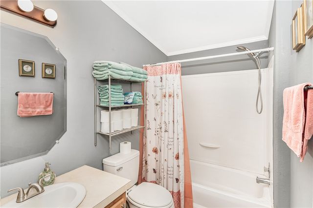 2200 Lake Ridge, Caldwell, TX 77836