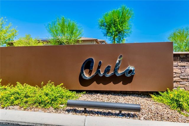 5851 Glory Heights Drive, Las Vegas, NV 89135