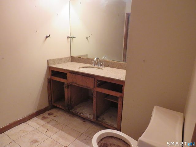 45 Toll Gate Road, Glastonbury, CT 06073