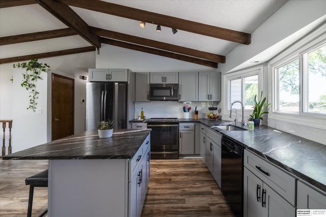15919 Ohern Street, Omaha, NE 68135