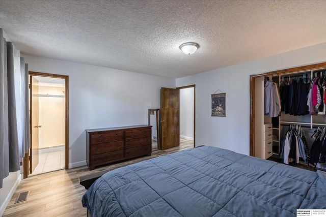 15919 Ohern Street, Omaha, NE 68135