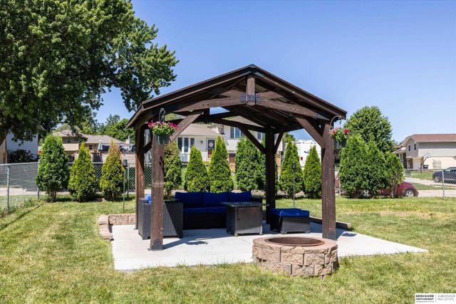 15919 Ohern Street, Omaha, NE 68135