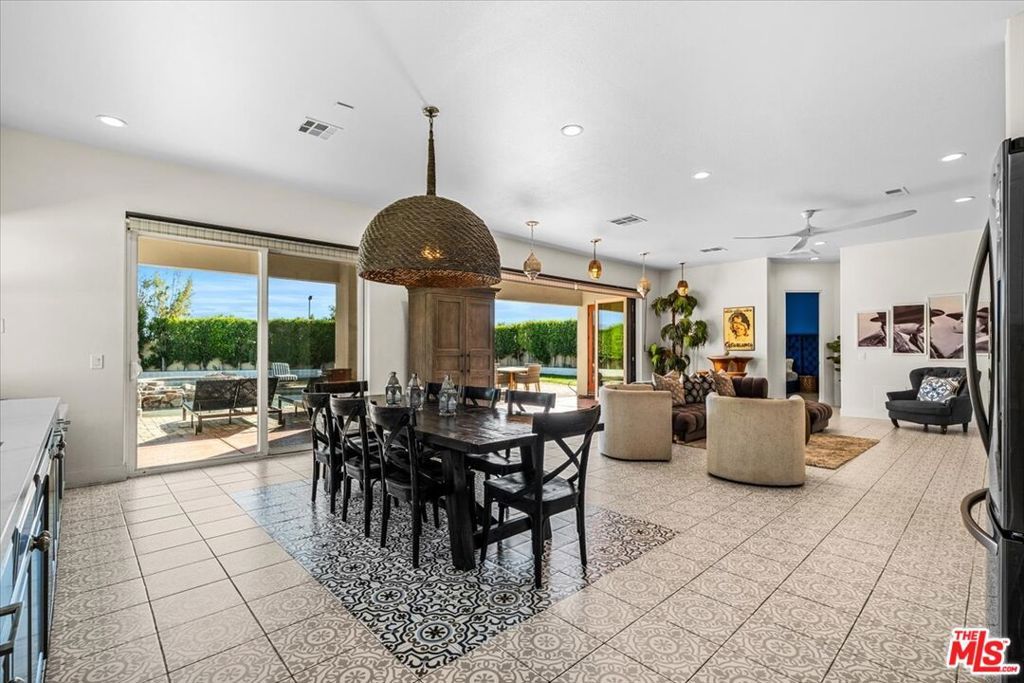 Image 13 of property listing at 41680 Jamaica Sands Drive, Bermuda Dunes, CA 92203