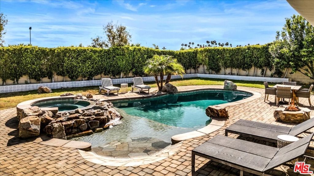 Image 32 of property listing at 41680 Jamaica Sands Drive, Bermuda Dunes, CA 92203