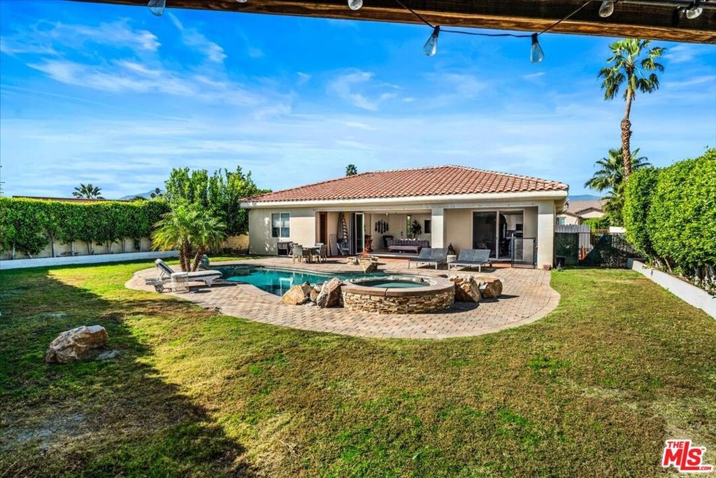 Image 35 of property listing at 41680 Jamaica Sands Drive, Bermuda Dunes, CA 92203