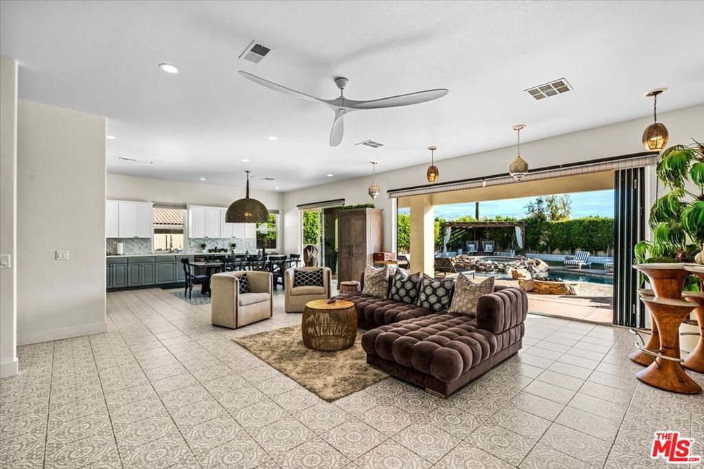 Image 6 of property listing at 41680 Jamaica Sands Drive, Bermuda Dunes, CA 92203