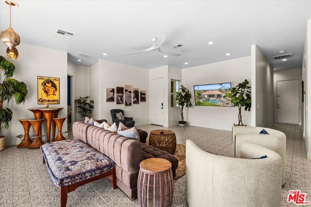 Image 8 of property listing at 41680 Jamaica Sands Drive, Bermuda Dunes, CA 92203