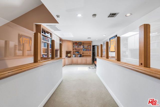 17040 Rancho Street, Encino (los Angeles), CA 91316
