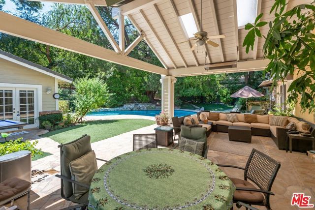 17040 Rancho Street, Encino (los Angeles), CA 91316