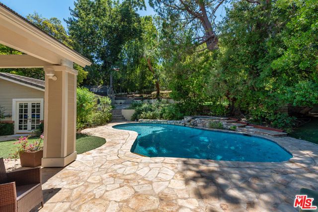 17040 Rancho Street, Encino (los Angeles), CA 91316