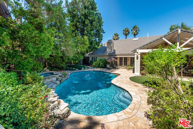 17040 Rancho Street, Encino (los Angeles), CA 91316