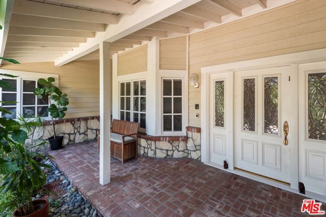 17040 Rancho Street, Encino (los Angeles), CA 91316