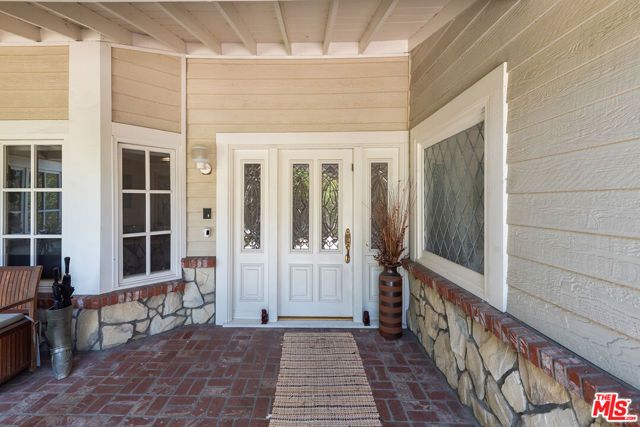 17040 Rancho Street, Encino (los Angeles), CA 91316