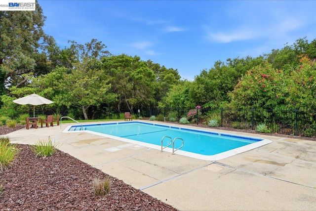 105 Rosario Ct, San Ramon, CA 94583