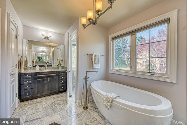 3215 CHARLES GRIFFIN DR, Garnet Valley, PA 19060