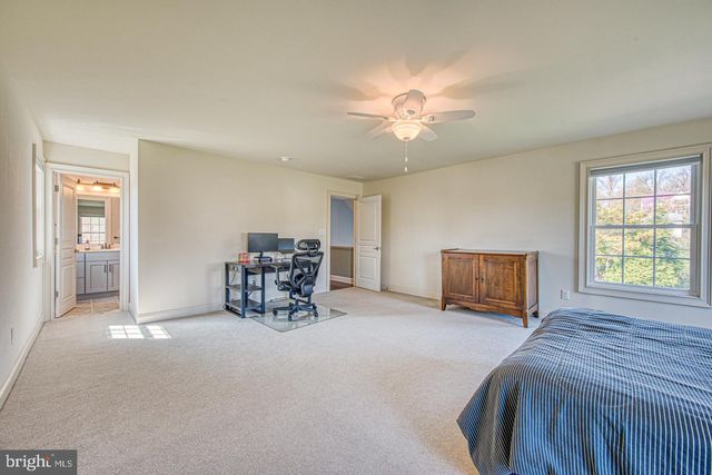 3215 CHARLES GRIFFIN DR, Garnet Valley, PA 19060