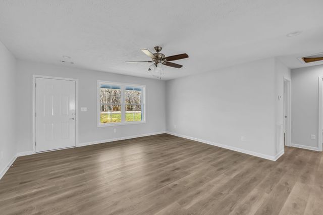 887 Old Bushy Branch, Manchester, TN 37355