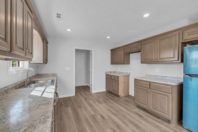 887 Old Bushy Branch, Manchester, TN 37355