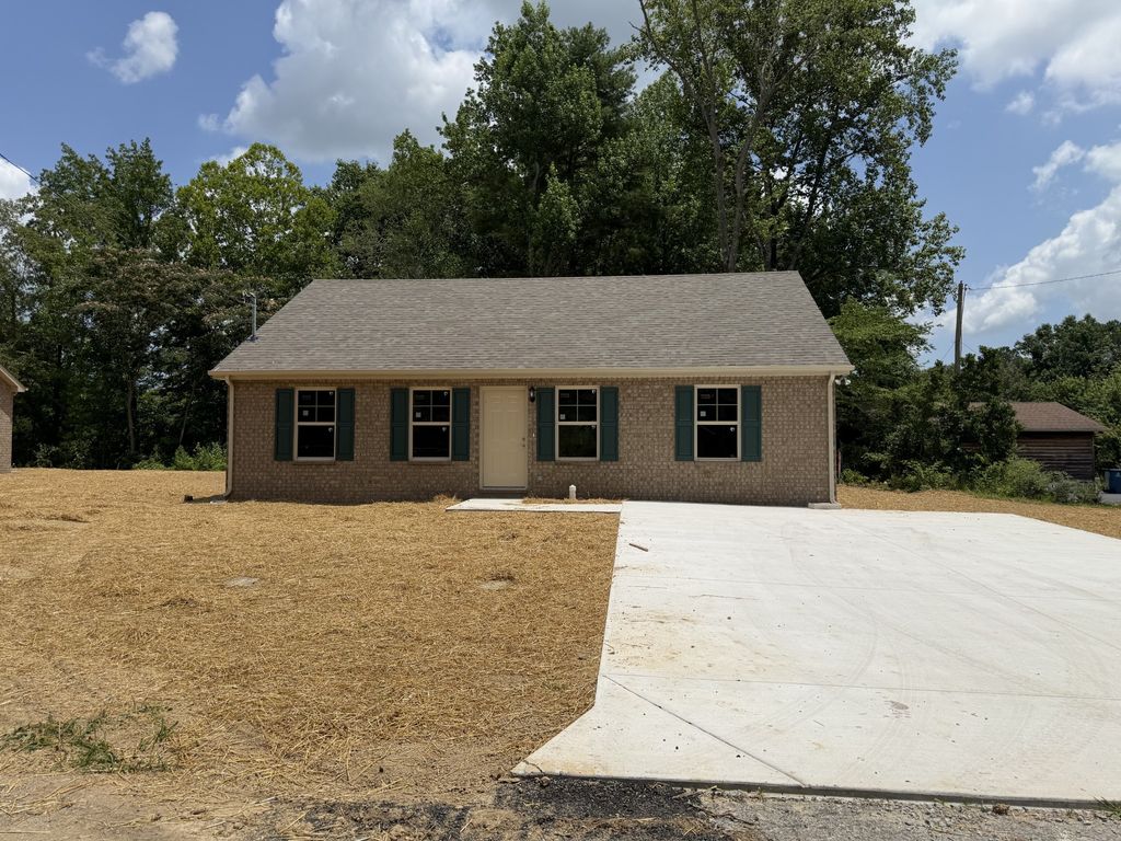 887 Old Bushy Branch, Manchester, TN 37355