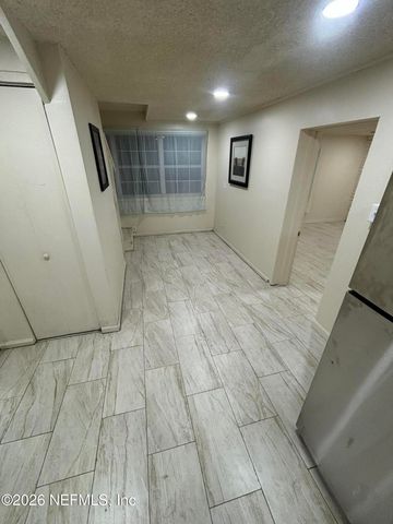 2545 LAMEE Lane, Jacksonville, FL 32207