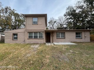 2545 LAMEE Lane, Jacksonville, FL 32207