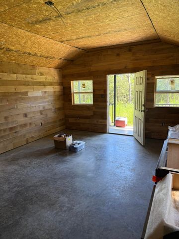 000 Jackson Hollow Rd, Gainesville, MO 65655