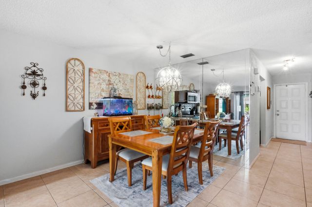3435 CARAMBOLA Circle S 2462, Coconut Creek, FL 33066