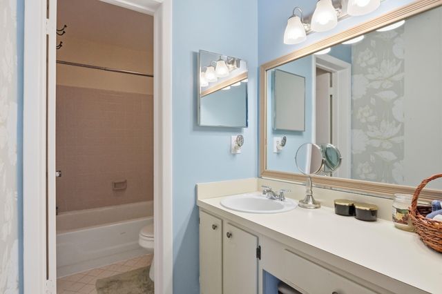 3435 CARAMBOLA Circle S 2462, Coconut Creek, FL 33066