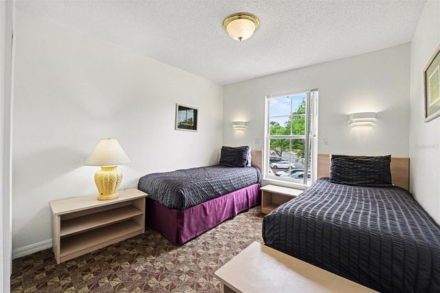 1075 PARK RIDGE CIRCLE, Kissimmee, FL 34746