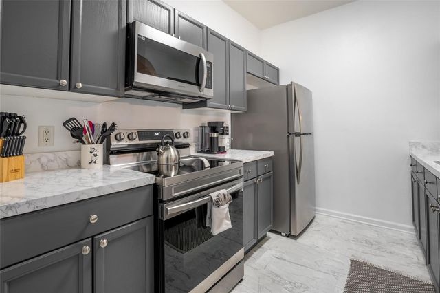 2303 BUTTERFLY PALM WAY 303, Kissimmee, FL 34747