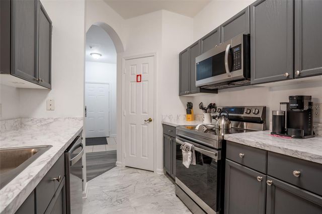 2303 BUTTERFLY PALM WAY 303, Kissimmee, FL 34747