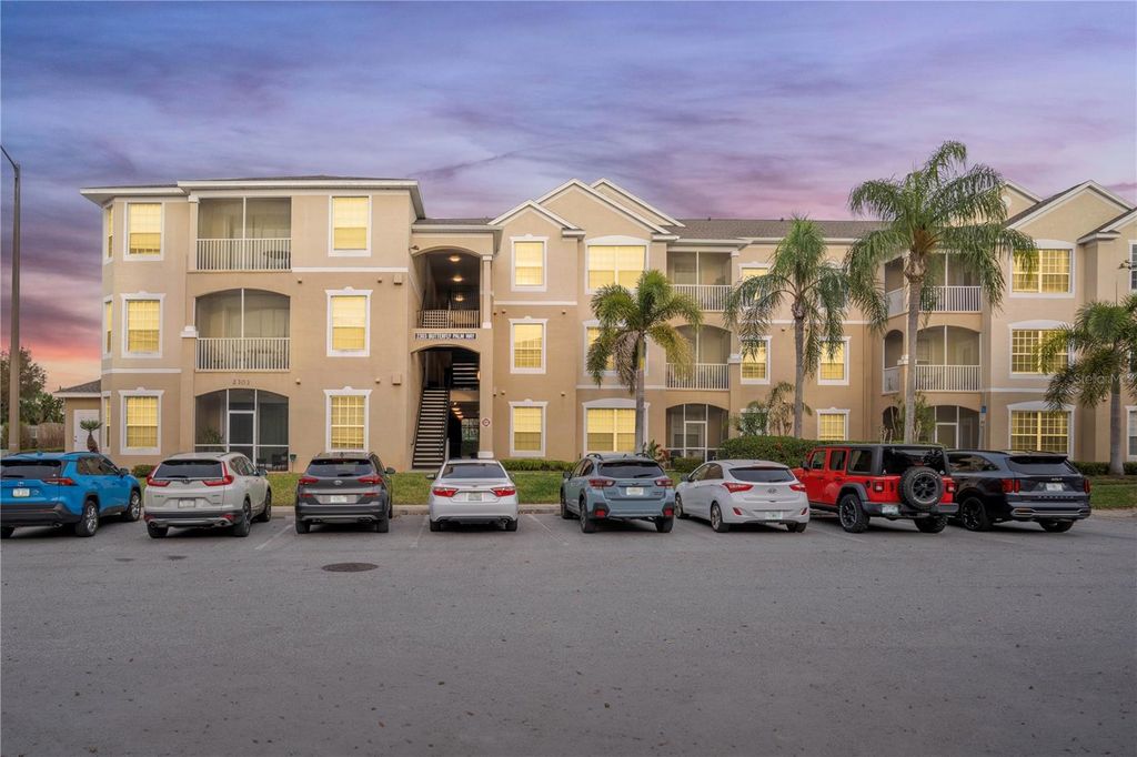 2303 BUTTERFLY PALM WAY 303, Kissimmee, FL 34747