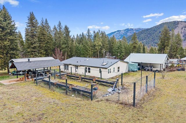 527 Williams Lake Rd, Colville, WA 99114