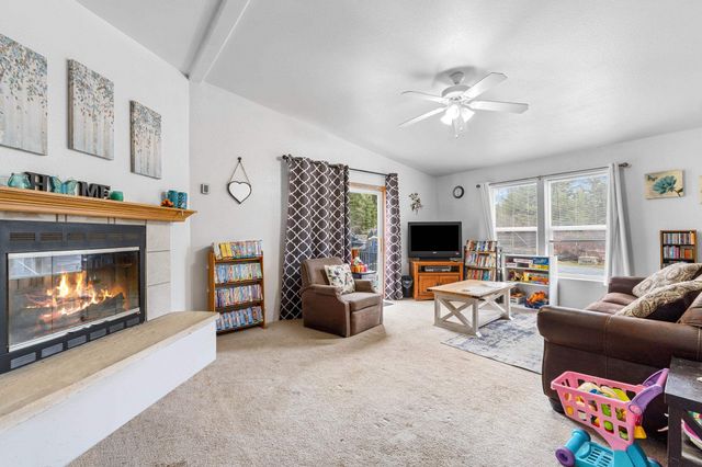 527 Williams Lake Rd, Colville, WA 99114