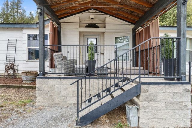 527 Williams Lake Rd, Colville, WA 99114