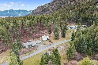 527 Williams Lake Rd, Colville, WA 99114