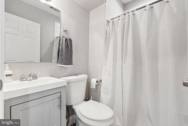 831 E 33RD ST, Baltimore, MD 21218