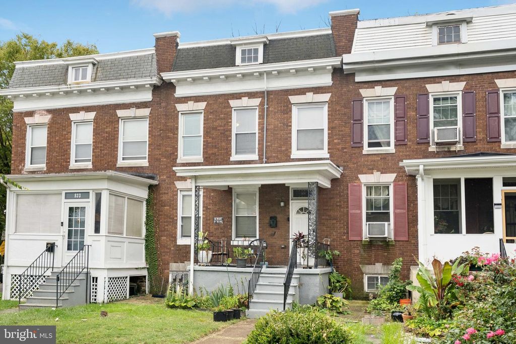 831 E 33RD ST, Baltimore, MD 21218