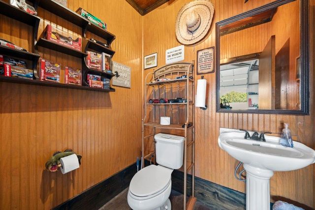 3259 Schumann RD, Stonewall, TX 78671