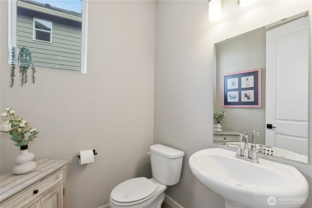 5663 13th Street Ct NE, Tacoma, WA 98422